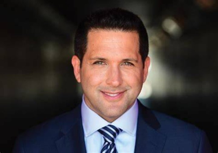 Adam Schefter Age, Wiki, Biography, Wife, Children, Salary, Net Worth, Parents ·