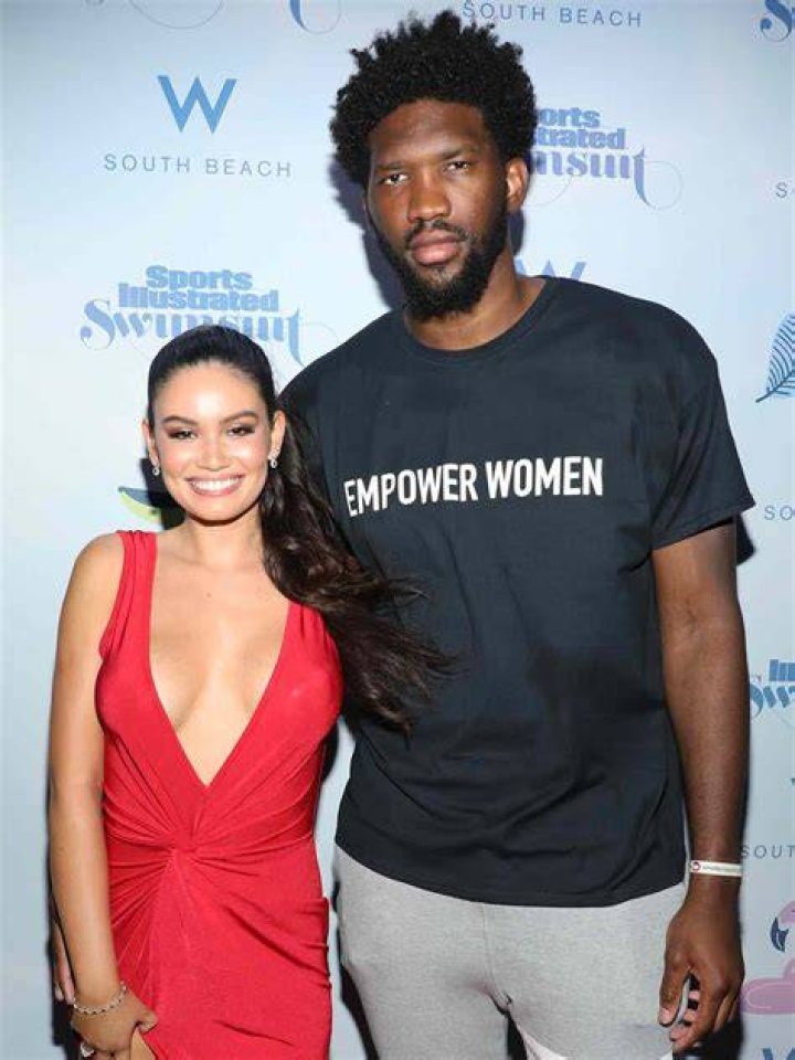 Anne de Paula ·