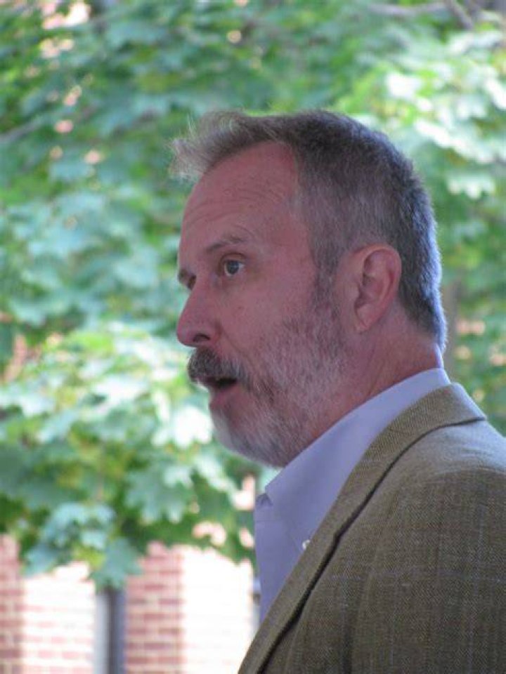Fame Ron Lea net worth and salary estimation Mar, 2024 People Ai