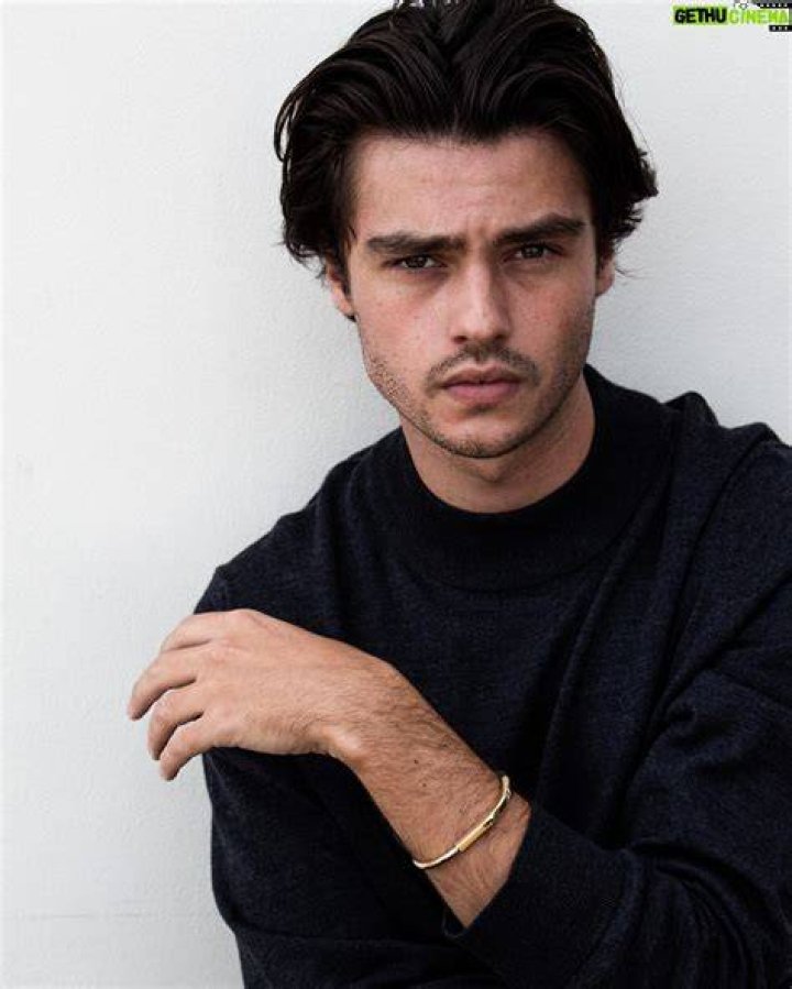Felix Mallard Wiki, Biography, Age, Career, Songs, Girlfriend, Images