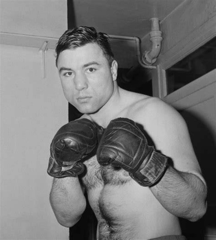 George Chuvalo Biography, Age, Height, Wife, Net Worth, Family