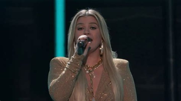 Kelly Clarkson - Higher Love (Live at the 2020 Billboard Music Awards) - billboard music awards 2020 kelly clarkson higher love