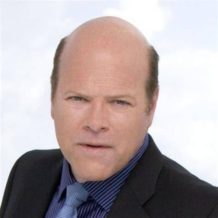 Rex Linn ·