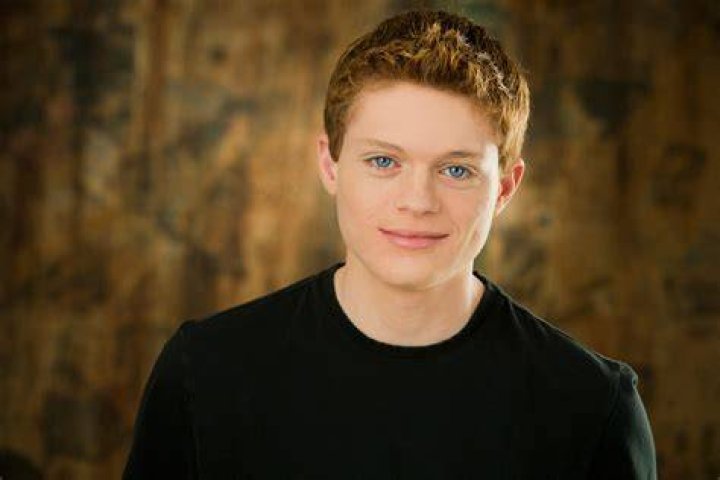 Sean Berdy Is Deaf And Not Engaged To Mary Harman Wiki