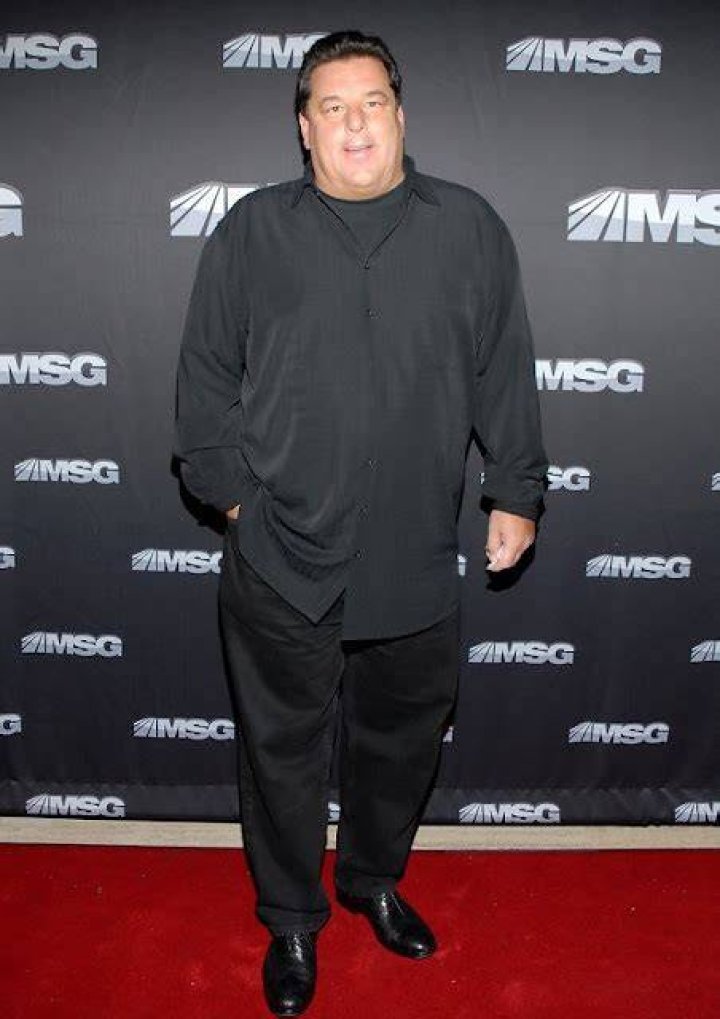 Steve Schirripa Height