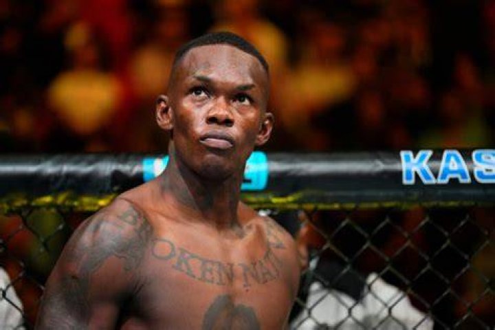 Unpopular Opinion Israel Adesanya maybe highly technical and leagues