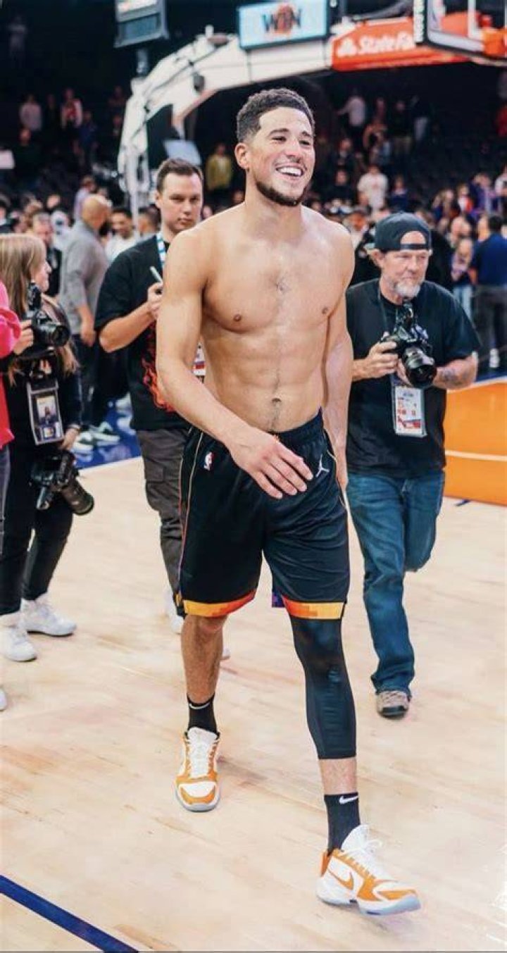 Unveiling The Enigmatic Appeal: Devin Booker Shirtless Explored